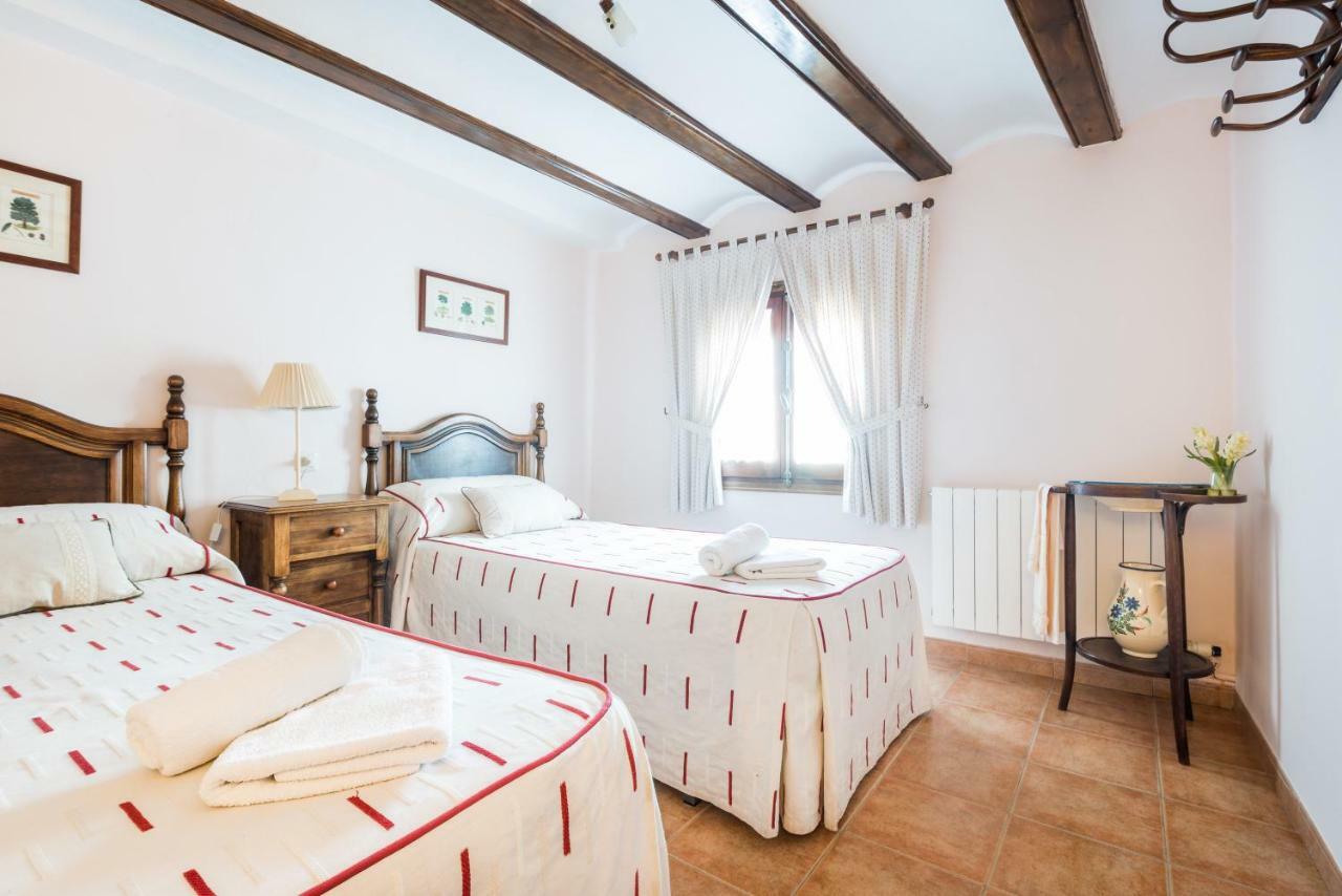 Casa La Carpintera Pensionat Royuela Exteriör bild